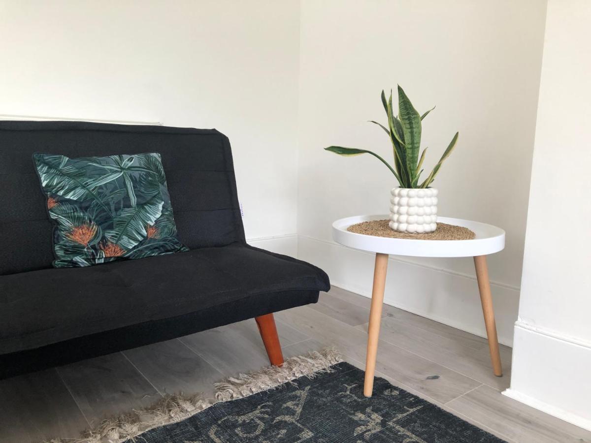 Bright Chiswick Apartment - Great Location London Kültér fotó