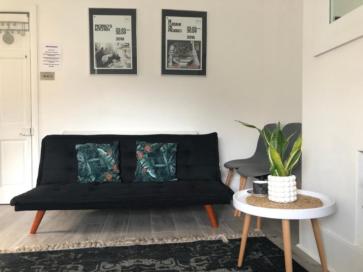 Bright Chiswick Apartment - Great Location London Kültér fotó