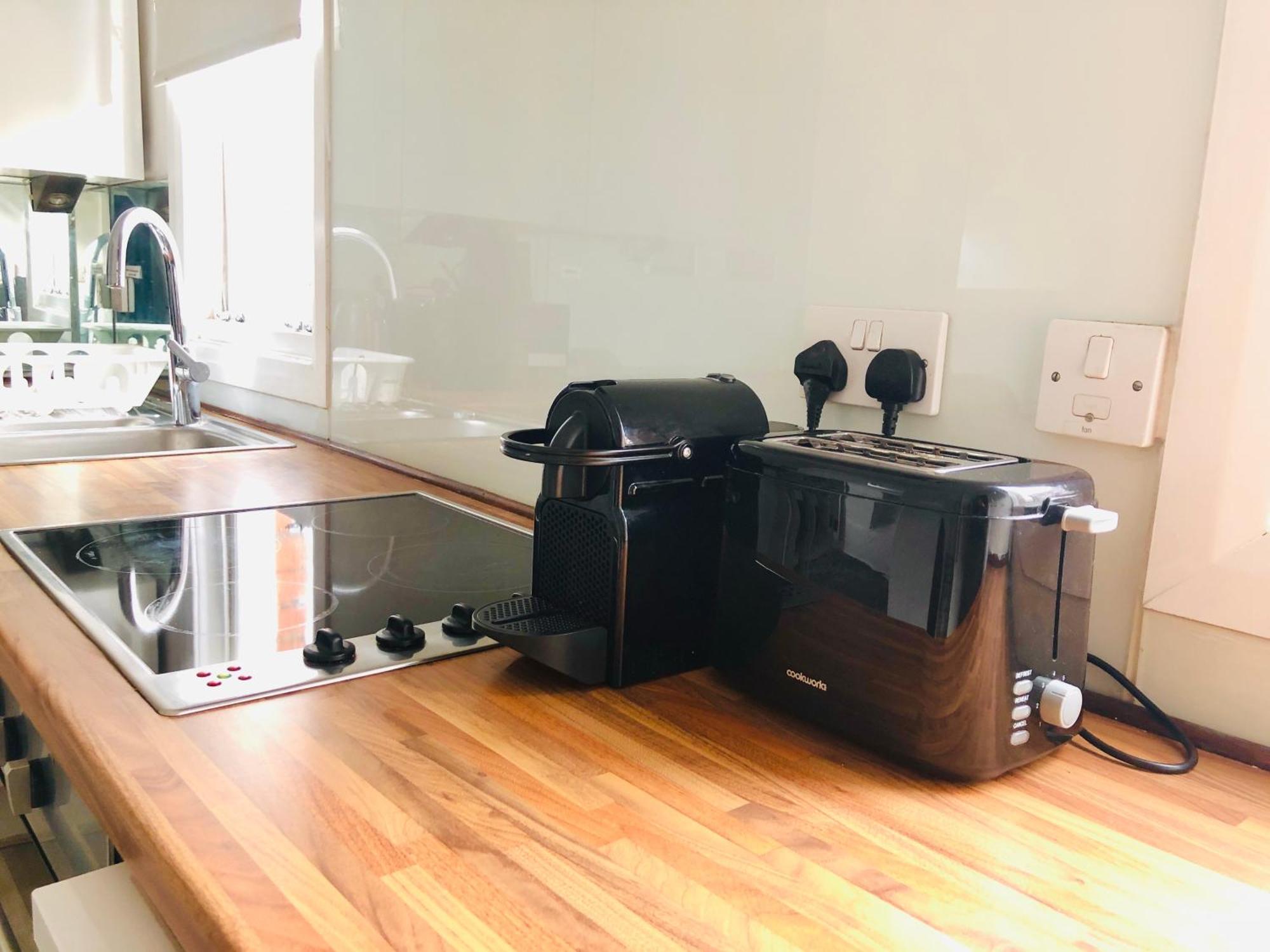 Bright Chiswick Apartment - Great Location London Kültér fotó