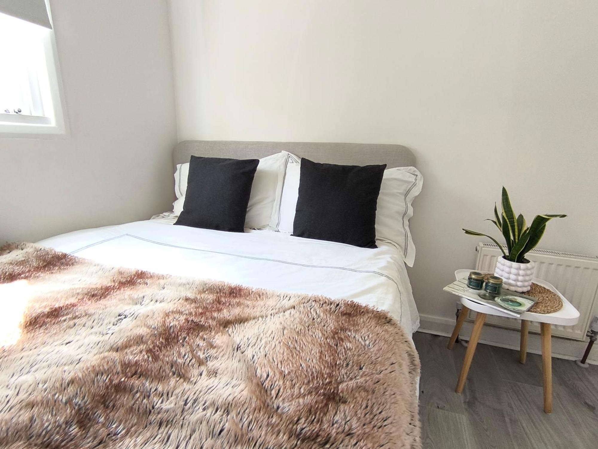 Bright Chiswick Apartment - Great Location London Kültér fotó